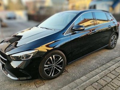 Usata Mercedes B200 Advanced Plus 163 CV (119 kW) 2024 Nero Monovolume