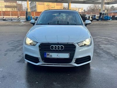 Weiß Gebraucht 2013 Audi A1 Sportback S-Line Kleinwagen | 12.500 € (Fairer Preis)