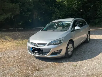 Gebraucht Opel Astra 110 PS (80 kW) 2015 Silber Kombi