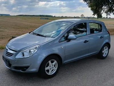 Gebraucht Opel Corsa 60 PS (44 kW) 2009 Silber Kleinwagen