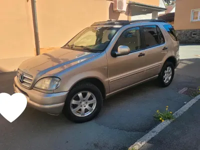 Brugt Mercedes ML270 163 HK (119 kW) 2000 Guld SUV