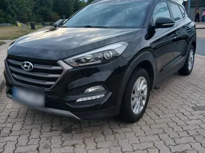 Gebraucht Hyundai Tucson Trend 132 PS (97 kW) 2016 Schwarz SUV