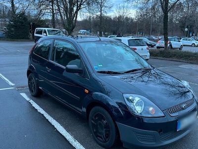 gebraucht Ford Fiesta 1,3 Ambiente 65.000 km