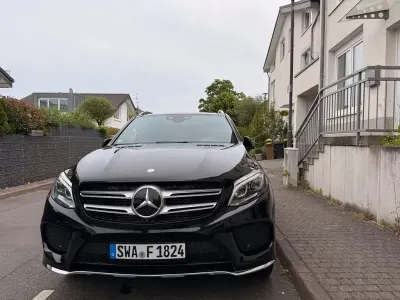 Gebraucht Mercedes GLE350 AMG line 258 PS (189 kW) 2016 Schwarz SUV