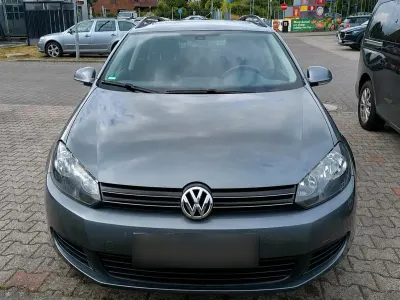 Gebraucht VW Golf VI Comfortline 122 PS (89 kW) 2010 Grau Kleinwagen