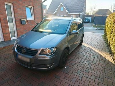 Gebraucht VW Touran 140 PS (102 kW) 2009 Grau Van / Kleinbus