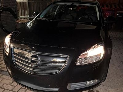 Gebraucht Opel Insignia 150 PS (110 kW) 2012 Schwarz Kombi