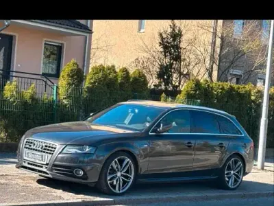 Używany Audi A4 S-Line 211 KM (155 kW) 2010 Szary Kombi