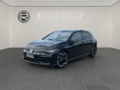Neu VW Golf VIII R-line 150 PS (110 kW) 2026 Grenadillschwarz metallic Limousine