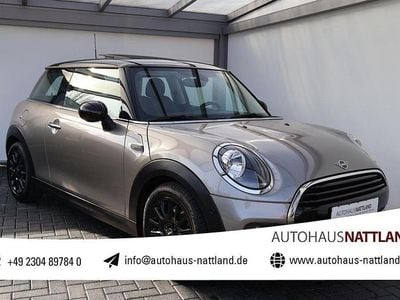 Gebraucht Mini Cooper Pepper 136 PS (100 kW) 2019 Melting silver Kleinwagen