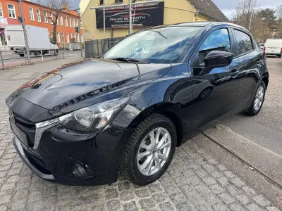Brugt Mazda 2 Exclusive-Line 90 HK (66 kW) 2016 Sort Sedan