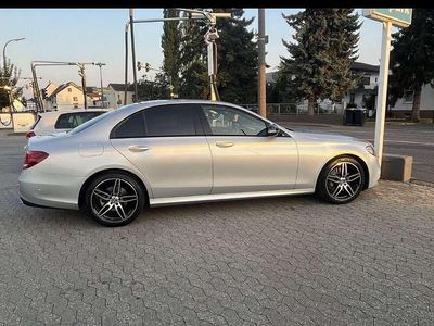 Gebraucht Mercedes E220 194 PS (142 kW) 2017 Limousine