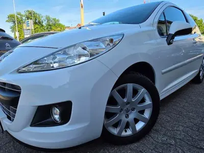 Gebraucht Peugeot 207 Sportium 120 PS (88 kW) 2010 Weiß Coupé