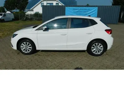 Gebraucht Seat Ibiza Style 95 PS (69 kW) 2024 Nevadaweiss s9r Kleinwagen