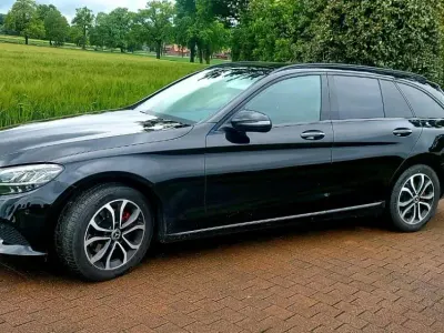 Second-hand Mercedes C220 198 CP (145 kW) 2018 Negru Break