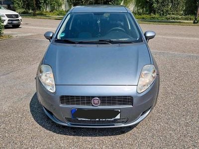 Gebraucht Fiat Grande Punto 77 PS (56 kW) 2009 Blau Kleinwagen