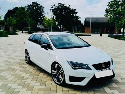 gebraucht Seat Leon ST Cupra 2.L 280 PS/Sportfahrwerk/Scheckheft/SHZ