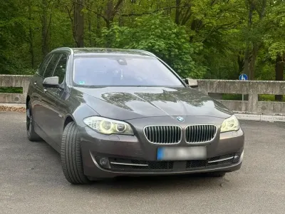 Gebraucht BMW 525 218 PS (160 kW) 2012 Braun Kombi