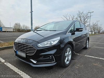 Gebraucht Ford S-MAX Titanium 150 PS (110 kW) 2021 Schwarz Van / Kleinbus