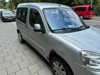 Gebraucht Citroën Berlingo 109 PS (80 kW) 2005 Silber Van / Kleinbus