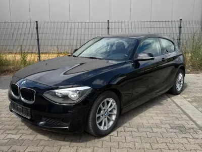 Gebraucht BMW 114 102 PS (75 kW) 2014 Schwarz Kleinwagen