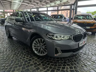 Używany BMW 530e Luxury Line 292 KM (214 kW) 2022 Szary Sedan/Limuzyna