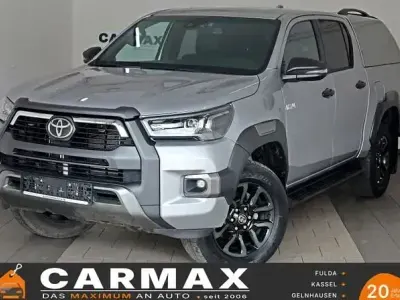 Gebraucht Toyota HiLux 204 PS (150 kW) 2023 Oxide bronze (metallic) Pickup