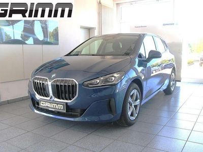 Phytonicblau metallic Gebraucht 2024 BMW 216 Active Tourer Van / Kleinbus | 26.980 € (Fairer Preis)