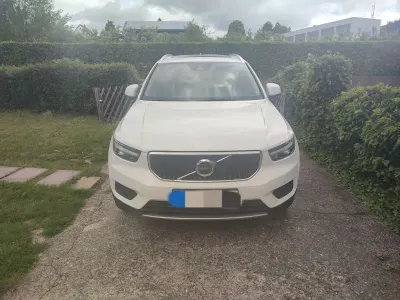 Gebraucht Volvo XC40 Momentum 156 PS (114 kW) 2018 Weiß SUV