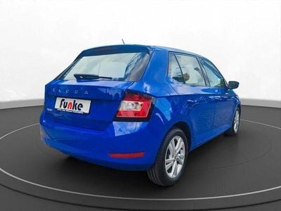 Gebraucht Skoda Fabia Ambition 95 PS (69 kW) 2021 Energyblau Kleinwagen