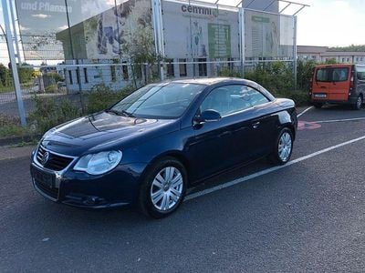 Gebraucht VW Eos 140 PS (102 kW) 2006 Blau Cabrio
