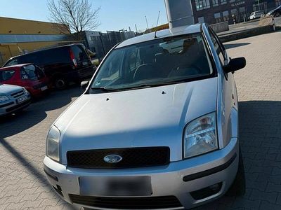 Second-hand Ford Fusion 110 CP (80 kW) 2005 Argintiu Hatchback