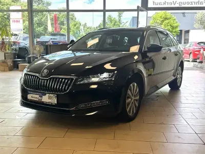 Gebraucht Skoda Superb Style 150 PS (110 kW) 2021 Schwarz Kombi