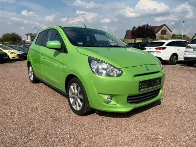 Gebraucht Mitsubishi Space Star 80 PS (58 kW) 2013 Grün Van / Kleinbus
