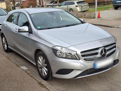 Gebraucht Mercedes A180 122 PS (89 kW) 2013 Silber Limousine