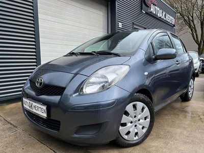 Usata Toyota Yaris Sol 101 CV (74 kW) 2009 Grigio Utilitaria