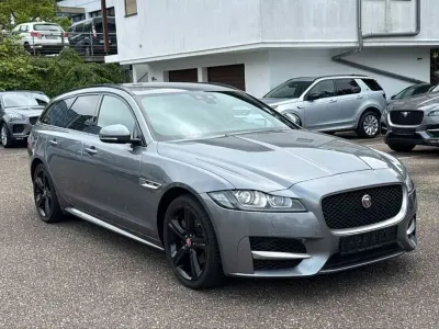 Gebraucht Jaguar XF Sportbrake R-Sport 179 PS (131 kW) 2021 Grau Kombi