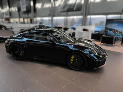 Gebraucht Porsche 992 541 PS (397 kW) 2025 Schwarz Coupé