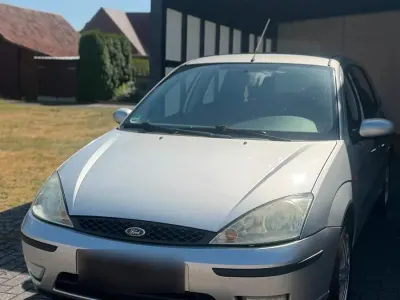 Gebraucht Ford Focus 101 PS (74 kW) 2004 Silber Kleinwagen