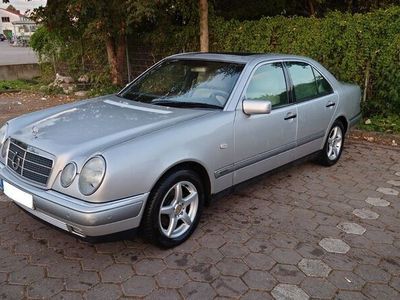 Mercedes E240