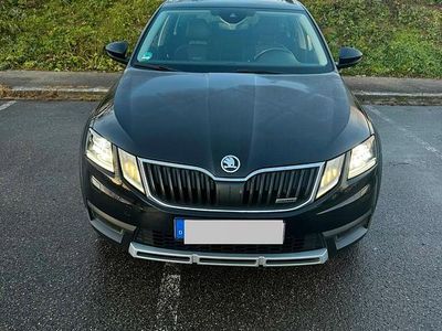 Gebraucht Skoda Octavia Scout Scout 4x4 184 PS (135 kW) 2017 Schwarz Kombi