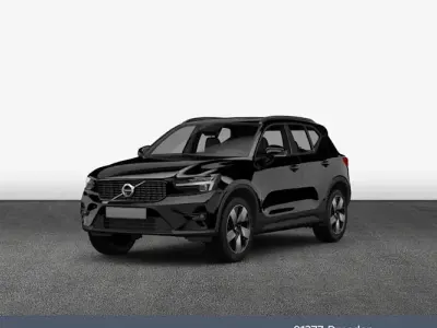 Neu Volvo XC40 Plus 163 PS (119 kW) 2026 Schwarz SUV