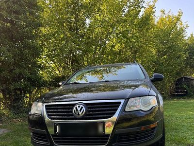 Schwarz Gebraucht 2008 VW Passat Individual Kombi | 4.500 € (Etwas zu teuer)