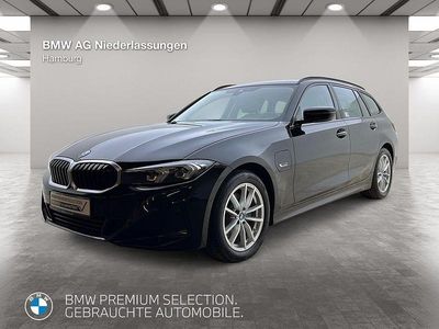 Schwarz Gebraucht 2022 BMW 320e Kombi | 26.687 € (Fairer Preis)