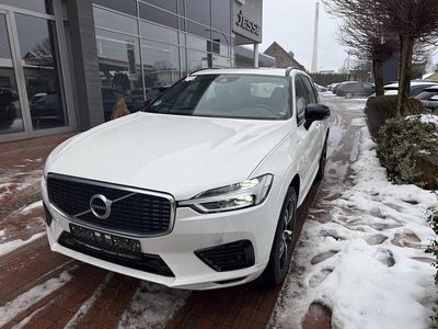 Weiß metallic Gebraucht 2020 Volvo XC60 R-Design SUV | 36.660 € (Fairer Preis)