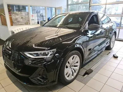 Gebraucht Audi e-tron Sport 369 kW (503 PS) 2022 Mythosschwarz metallic SUV