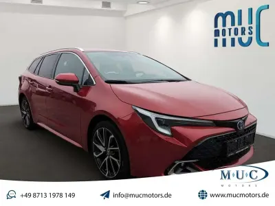 Gebraucht Toyota Corolla Lounge 196 PS (144 kW) 2024 Emotional red 2 Kombi