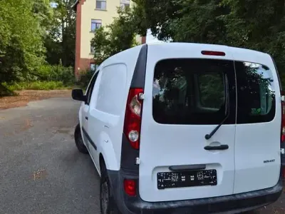 Gebraucht Renault Kangoo Authentique 75 PS (55 kW) 2011 Schwarz Van / Kleinbus