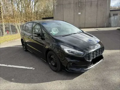 Używany Ford S-MAX ST-Line 241 KM (177 kW) 2019 Czarny Minivan