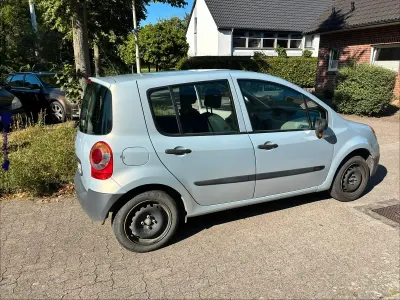 Gebraucht Renault Modus 75 PS (55 kW) 2005 Silber Van / Kleinbus